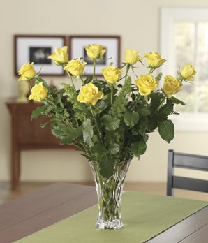 Flowers - Enchanting Yellow Dozen Roses - Regular