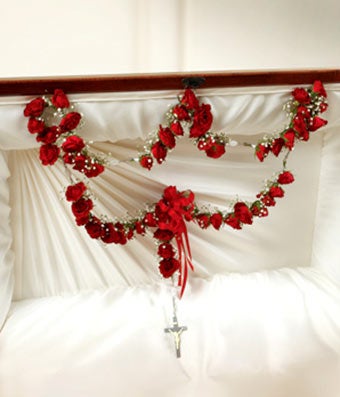 Flowers - Large Rosary With Red Spray Roses - Regular