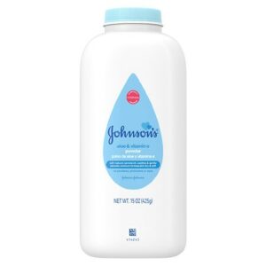 Johnson's Baby Powder, Naturally Derived Cornstarch With Aloe & Vitamin E Soothing Aloe & Vitamin E - 15.0 oz