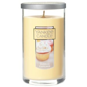 Yankee Candle Medium Perfect Pillar Vanilla Cupcake - 1.0 ea