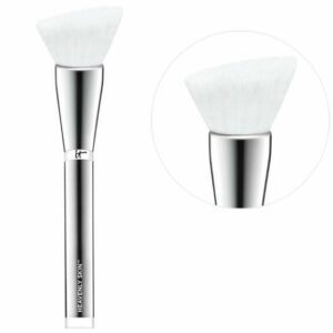 IT Cosmetics Heavenly Skin Skin-Smoothing Complexion Brush #704